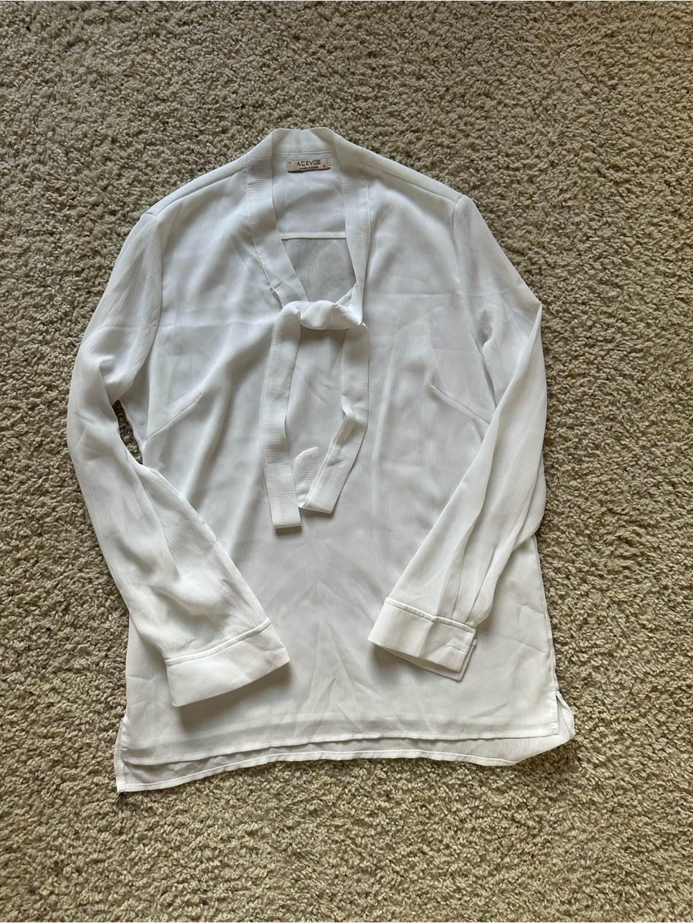 Acevog White Long Sleeve Tie-Neck Shirt for women